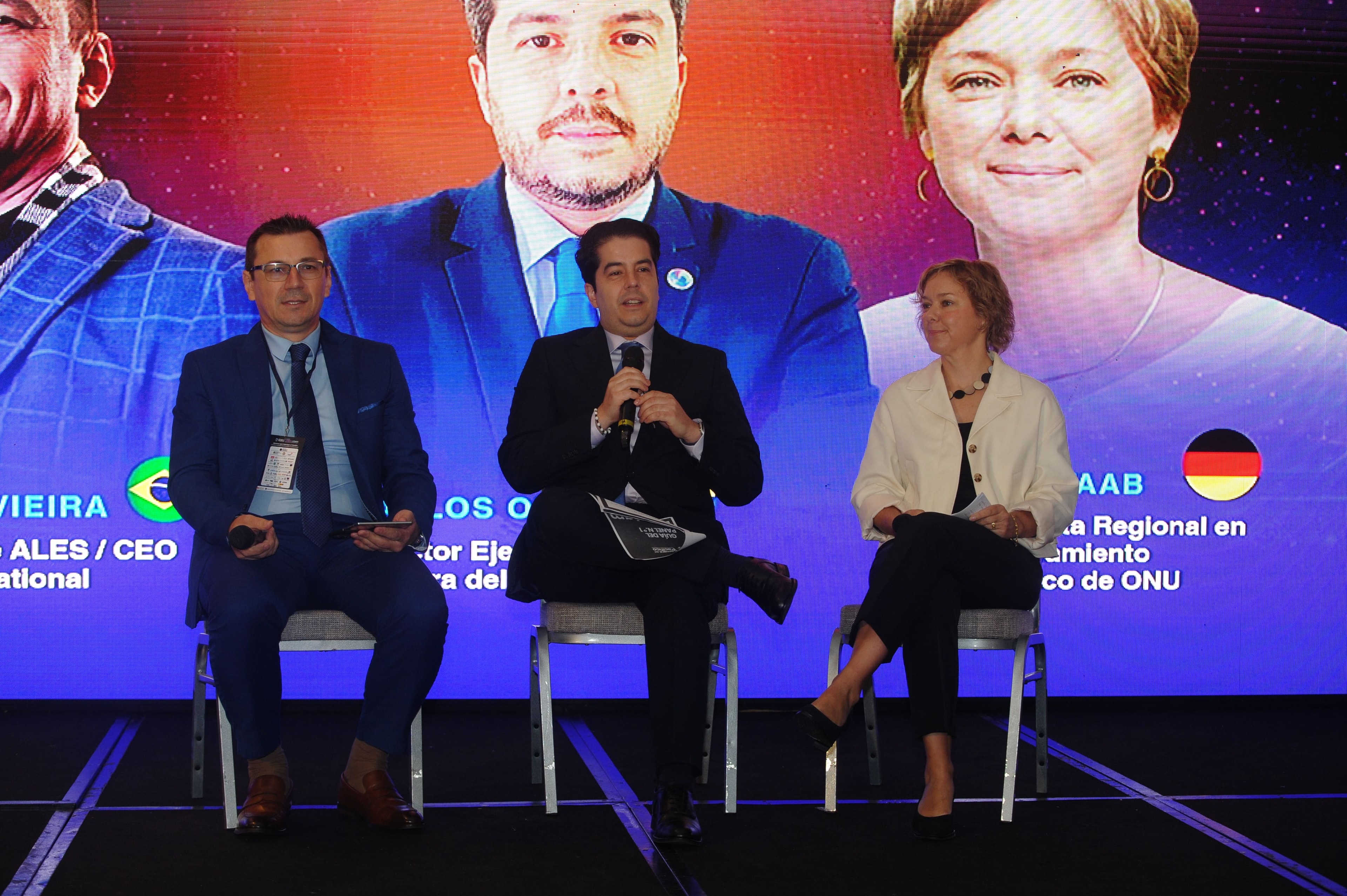 Panel con Carlos Olaya, Lisandro Vieira y Silke Staab